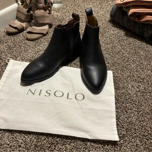 Nisolo Eva Everyday Boot in all Black, size 7.5 NWOT
